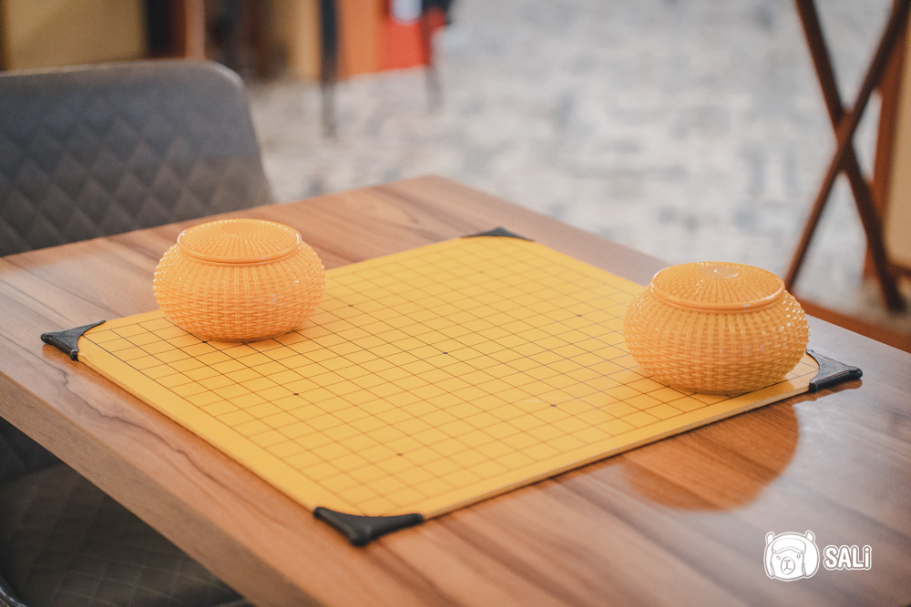 福容徠旅水里. 南投水里住宿新地標，白色城堡插旗山城，走路十分鐘到車站 - 莎笠，小日子