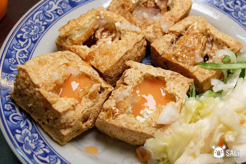 彰化 小醬臭豆腐古早麵（員林店）｜來自南投埔里的銅板小吃，臭豆腐外酥內嫩，意麵Ｑ彈有勁